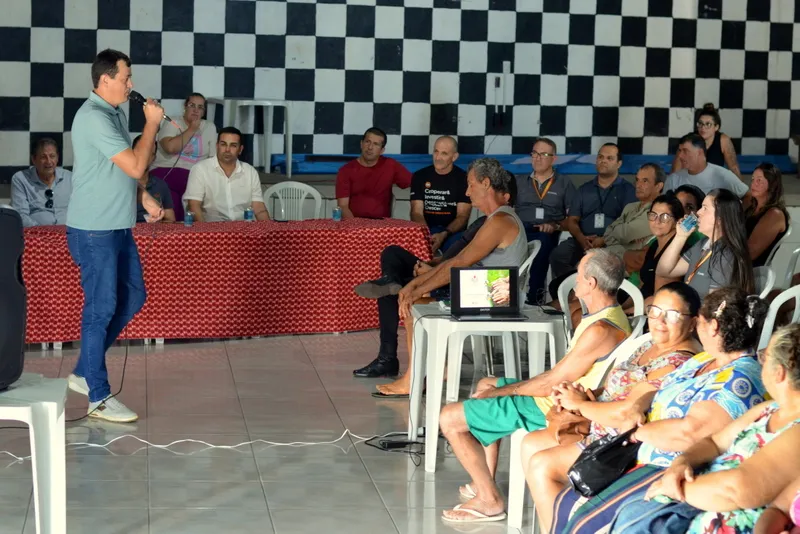 A Col&ocirc;nia de Pescadores Z33 recebeu novos equipamentos e promoveu um encontro com a Epagri e a Cresol para orientar pescadores sobre linhas de cr&eacute;dito com condi&ccedil;&otilde;es especiais, impulsionando o desenvolvimento da atividade no munic&iacute;pio.