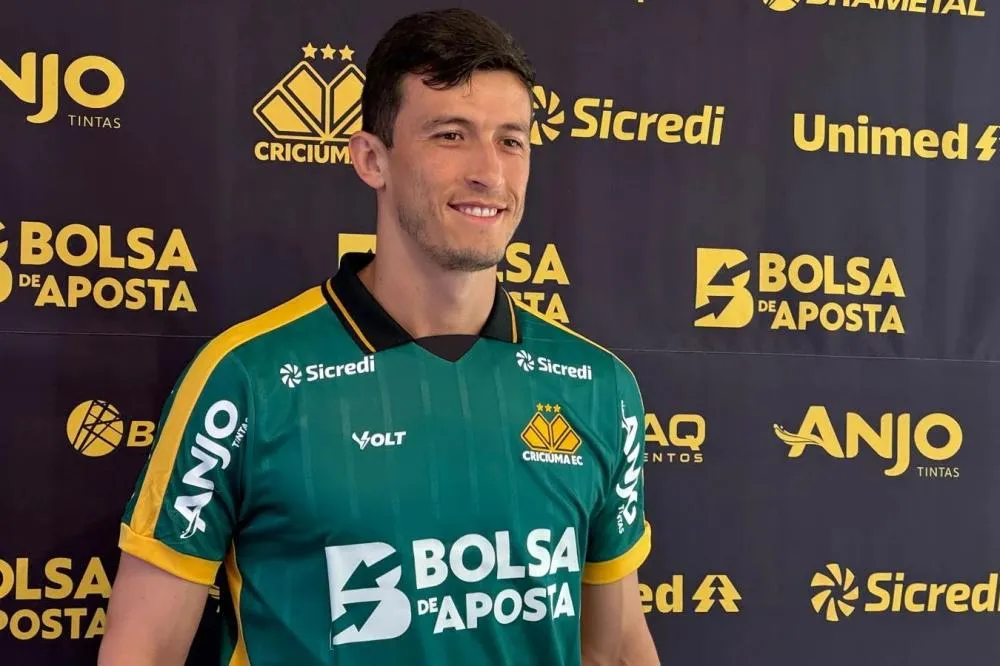 Com novidades, Criciúma recebe Botafogo-SP no Majestoso