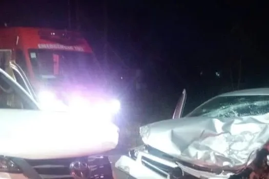 Colisão frontal resulta em morte em Içara