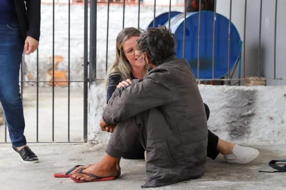Pessoas em situação de rua estão migrando do pinheirinho para área central da cidade