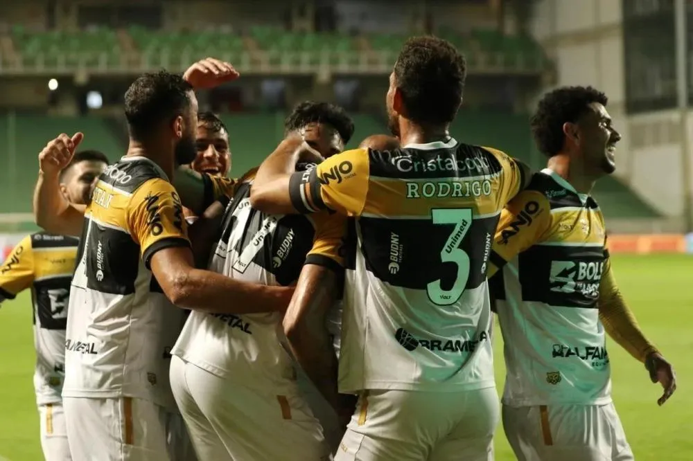 Criciúma vence e assume a quinta posição; assista a repercussão da vitória