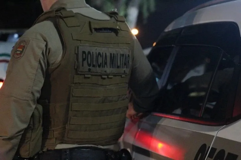 Discussão em bar termina com homem morto a facadas