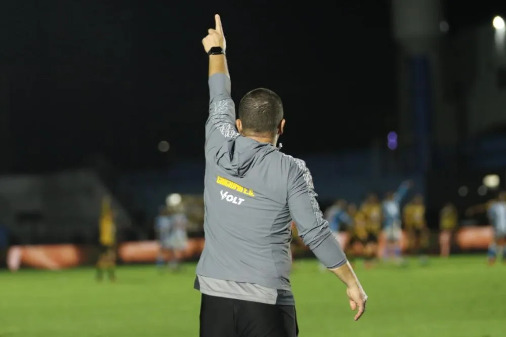 Criciúma vence Londrina fora de casa e entra no G4 da Série B