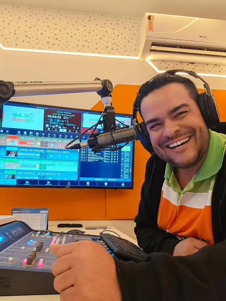 Derik Ramos é novo sucesso de audiência nas manhãs da Clube FM 87.9