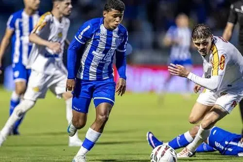 Avaí perde para o Ceará e aumenta risco de rebaixamento para a Série C