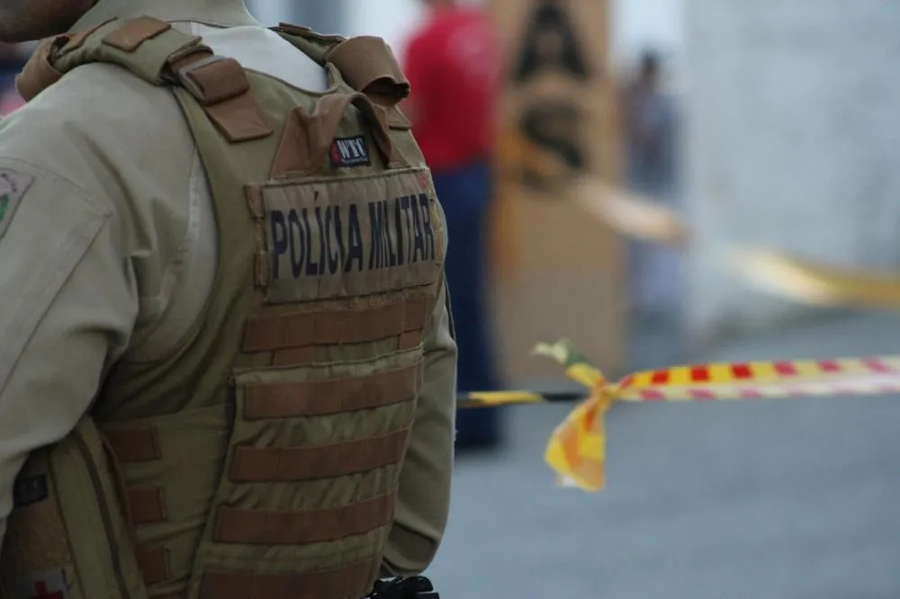 Homem sofre descarga elétrica ao tentar furtar fios e fica gravemente ferido em Criciúma