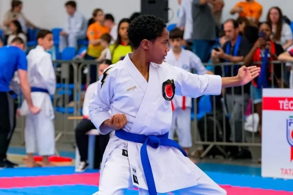 Atleta criciumense participa de seletiva para a Seleção Brasileira de Karatê