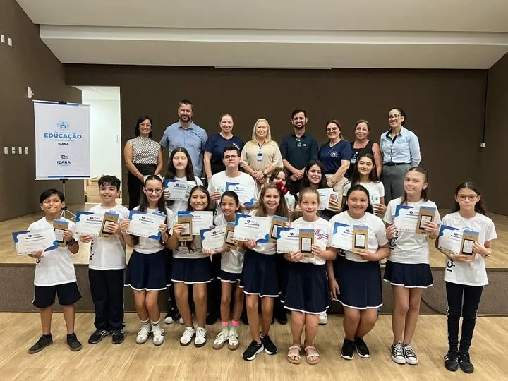Alunos de Içara são premiados no projeto Educação em Primeiro Lugar